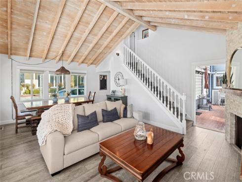 126  Collins  , Newport Beach, CA