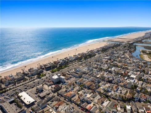 203  Cedar  A & B  Street, Newport Beach, CA