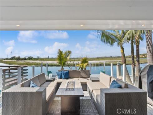 231  Canal  , Newport Beach, CA
