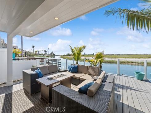 231  Canal  , Newport Beach, CA
