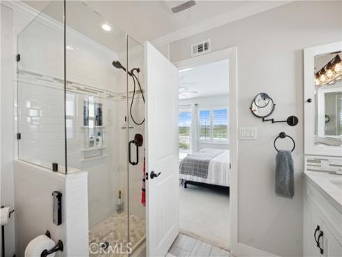 231  Canal  , Newport Beach, CA