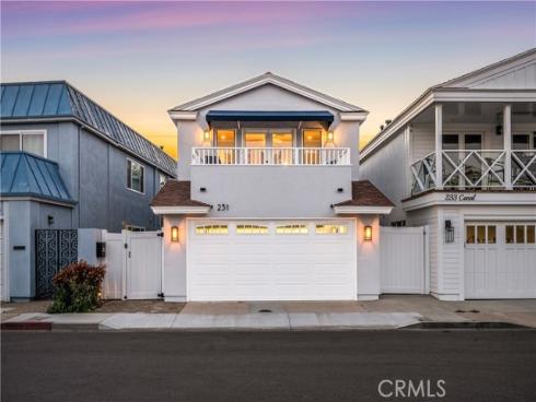 231  Canal  , Newport Beach, CA