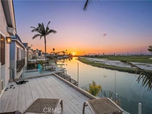 231  Canal  , Newport Beach, CA