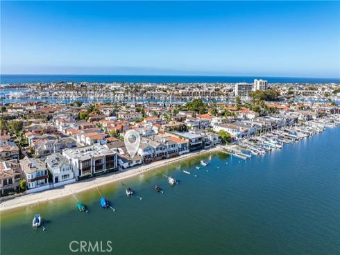 318  Via Lido Nord  , Newport Beach, CA