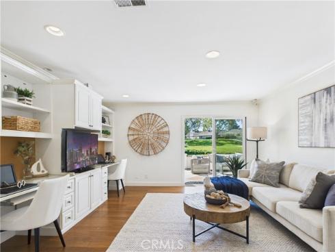 519  Vista Flora  , Newport Beach, CA