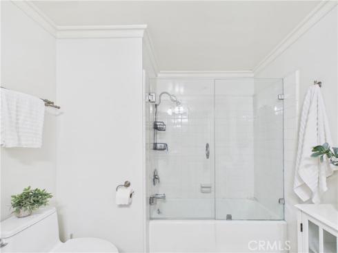 519  Vista Flora  , Newport Beach, CA