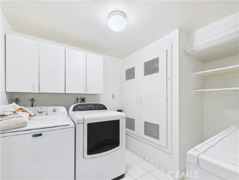 519  Vista Flora  , Newport Beach, CA