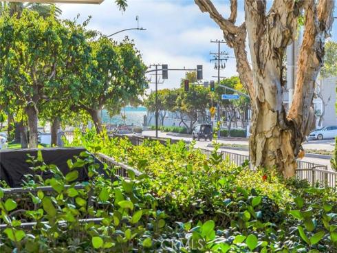 500  Cagney  103  Lane, Newport Beach, CA