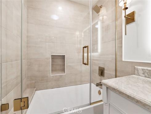 2209  Vista Huerta  , Newport Beach, CA