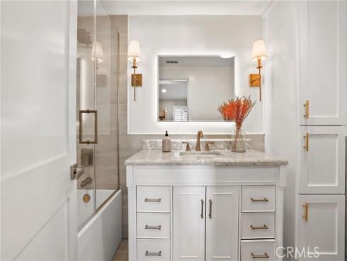 2209  Vista Huerta  , Newport Beach, CA