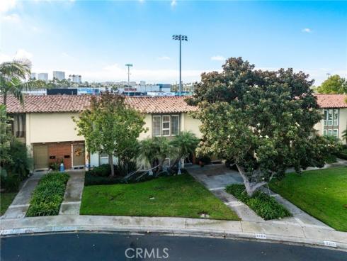 2209  Vista Huerta  , Newport Beach, CA