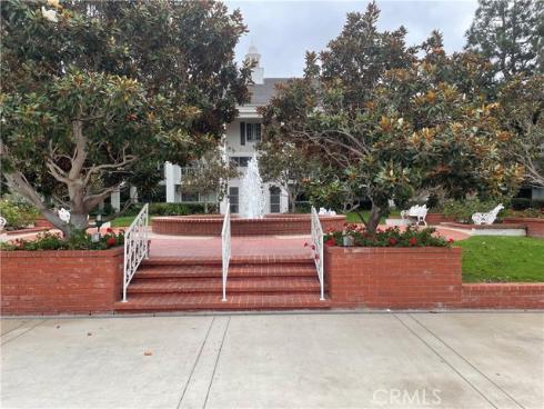 101  Scholz  123  Plaza, Newport Beach, CA