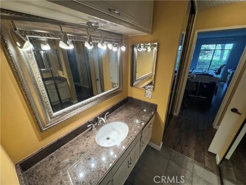 101  Scholz  123  Plaza, Newport Beach, CA