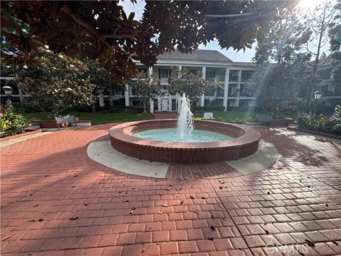 101  Scholz  123  Plaza, Newport Beach, CA