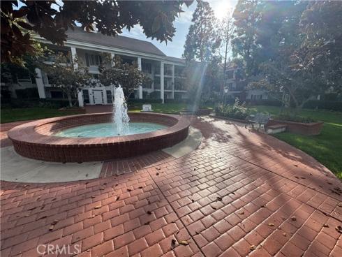 101  Scholz  123  Plaza, Newport Beach, CA