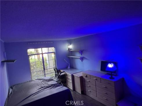 101  Scholz  123  Plaza, Newport Beach, CA