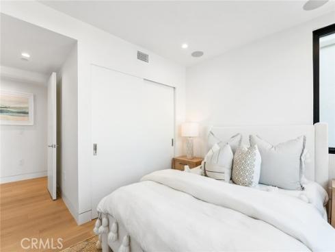 5007  Seashore  , Newport Beach, CA