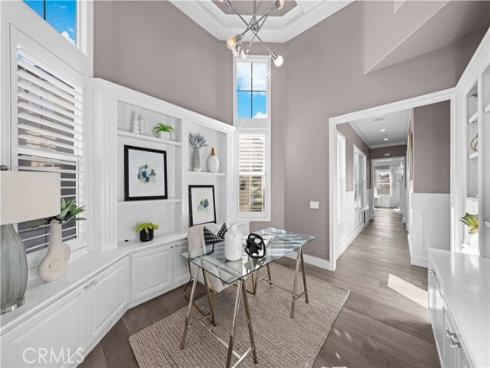 58  Victoria  , Newport Beach, CA