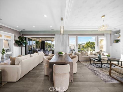 58  Victoria  , Newport Beach, CA