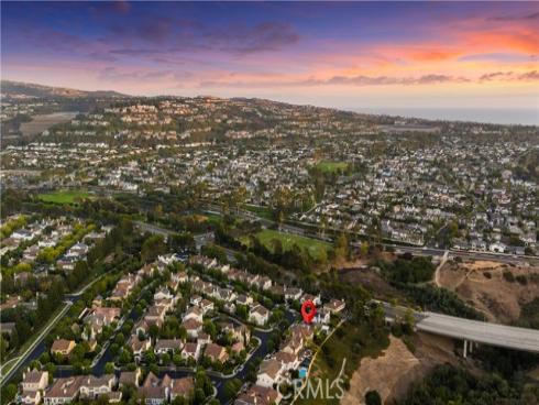 58  Victoria  , Newport Beach, CA