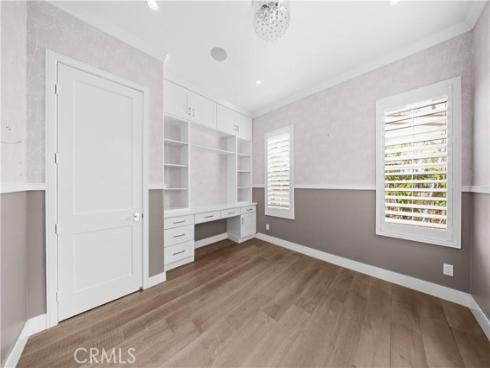 58  Victoria  , Newport Beach, CA