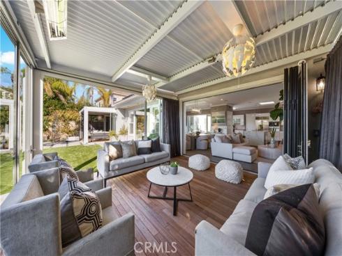 58  Victoria  , Newport Beach, CA