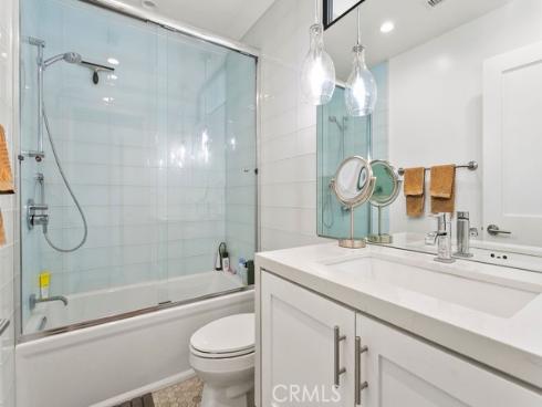 338  Vista Madera  , Newport Beach, CA