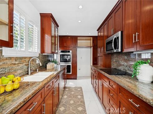 1008  Buckingham  17  Lane, Newport Beach, CA