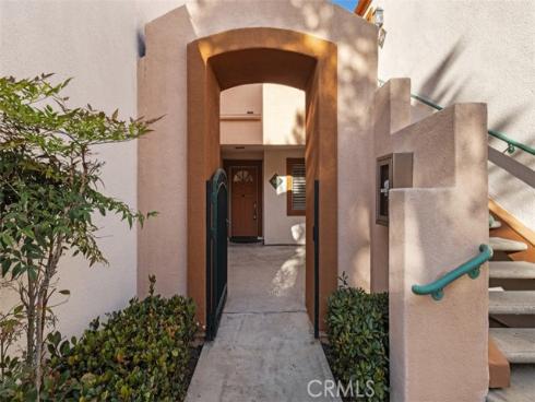 320  Villa Point  , Newport Beach, CA