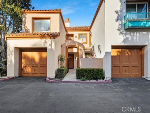 320  Villa Point  , Newport Beach, CA