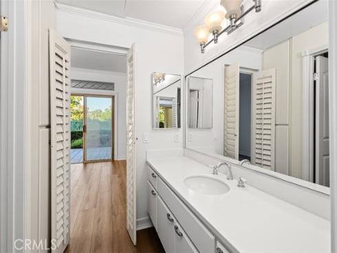 320  Villa Point  , Newport Beach, CA