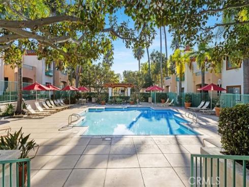 320  Villa Point  , Newport Beach, CA