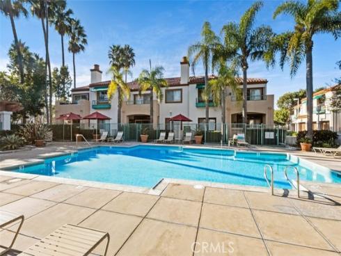 320  Villa Point  , Newport Beach, CA