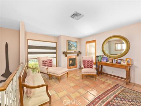 124  Via Quito  , Newport Beach, CA