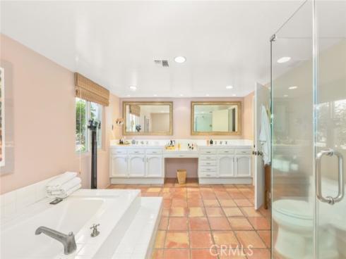 124  Via Quito  , Newport Beach, CA