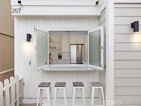 207  40th   Street, Newport Beach, CA