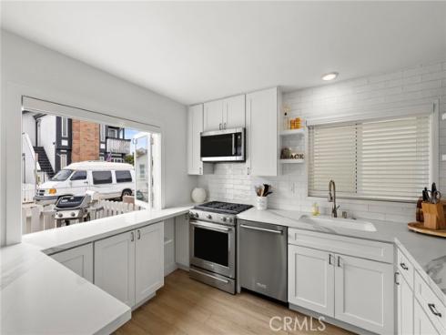 207  40th   Street, Newport Beach, CA