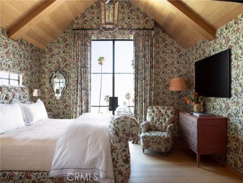 2571  Vista  , Newport Beach, CA