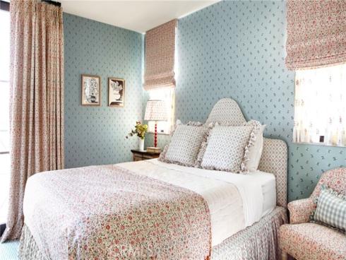 2571  Vista  , Newport Beach, CA