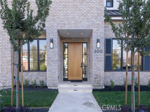 600  Powell Place  , Newport Beach, CA