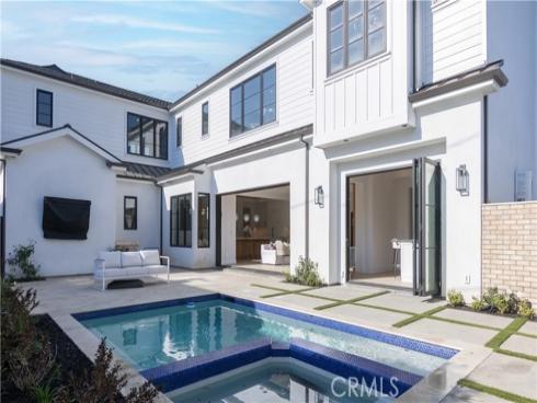 600  Powell Place  , Newport Beach, CA