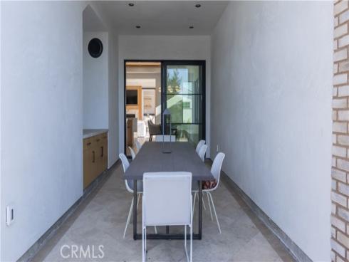 600  Powell Place  , Newport Beach, CA