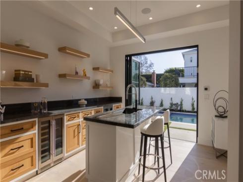 600  Powell Place  , Newport Beach, CA