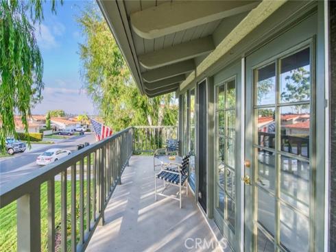 2134  Vista Entrada  , Newport Beach, CA