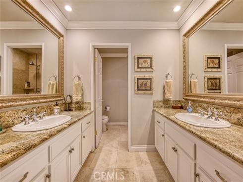 2134  Vista Entrada  , Newport Beach, CA