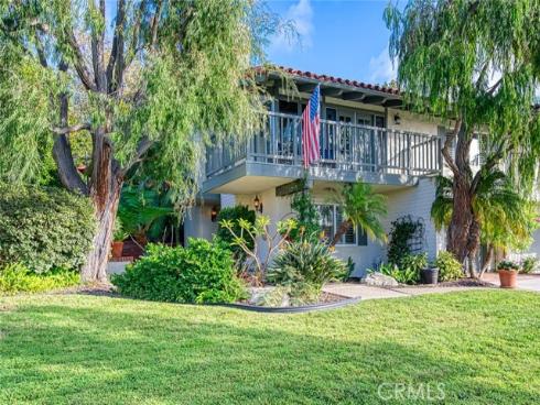 2134  Vista Entrada  , Newport Beach, CA