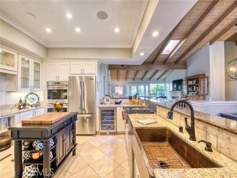 2134  Vista Entrada  , Newport Beach, CA