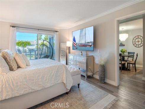 220  Nice  215  Lane, Newport Beach, CA