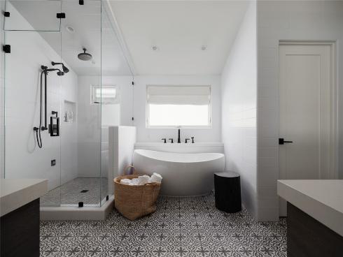 1909 E Bay Ave  , Newport Beach, CA