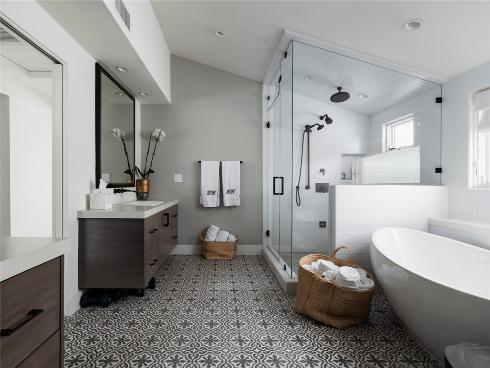 1909 E Bay Ave  , Newport Beach, CA